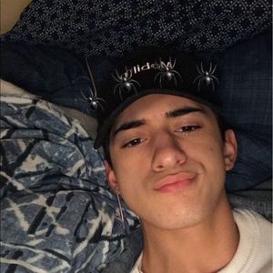 Meet your Posher, Christopher